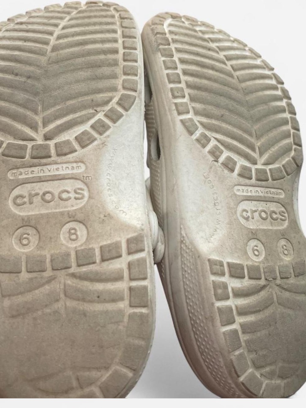 Crocs worn bundle - Picture 7 of 7
